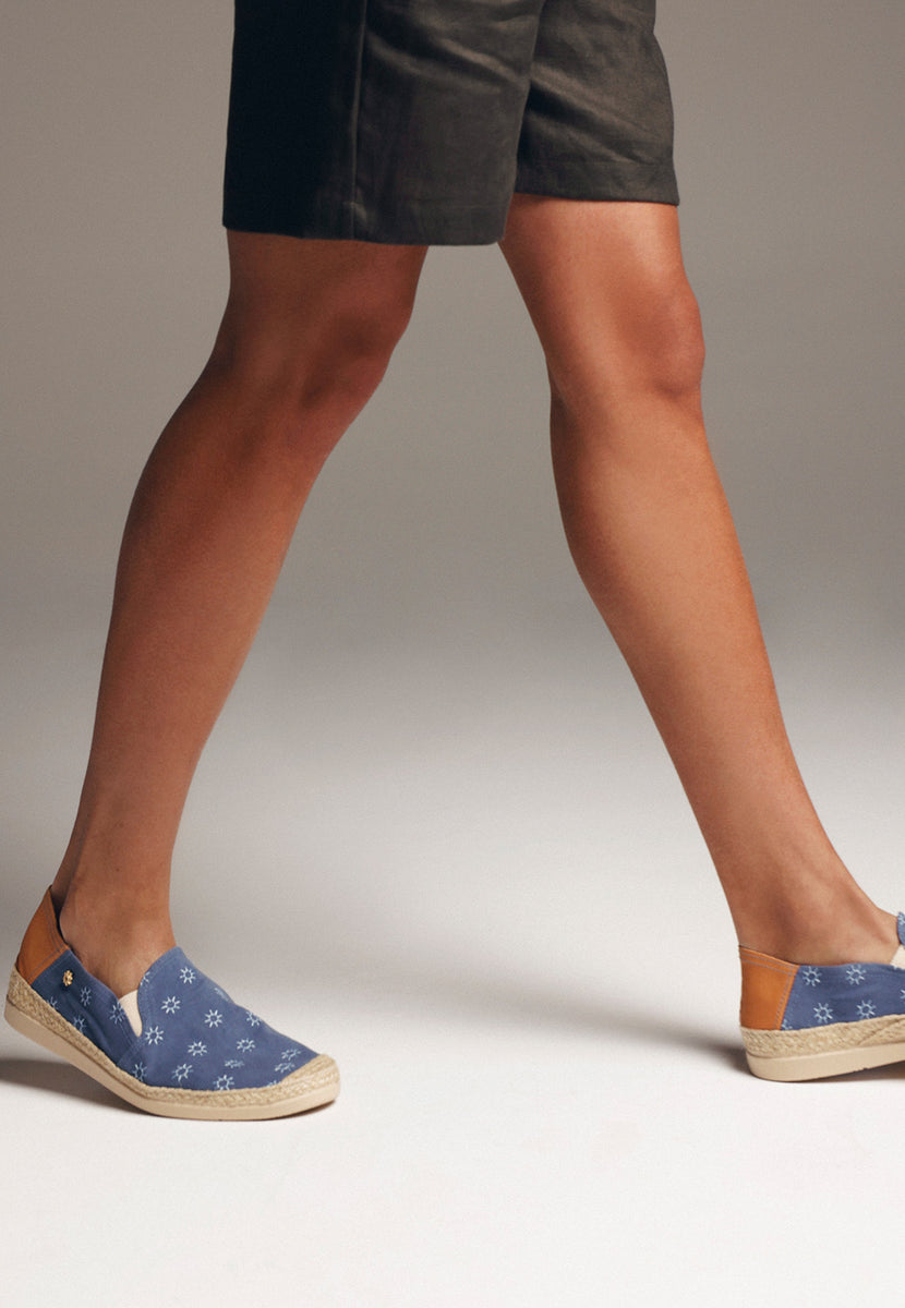 BLUE ESPADRILLES SUN PATTERN