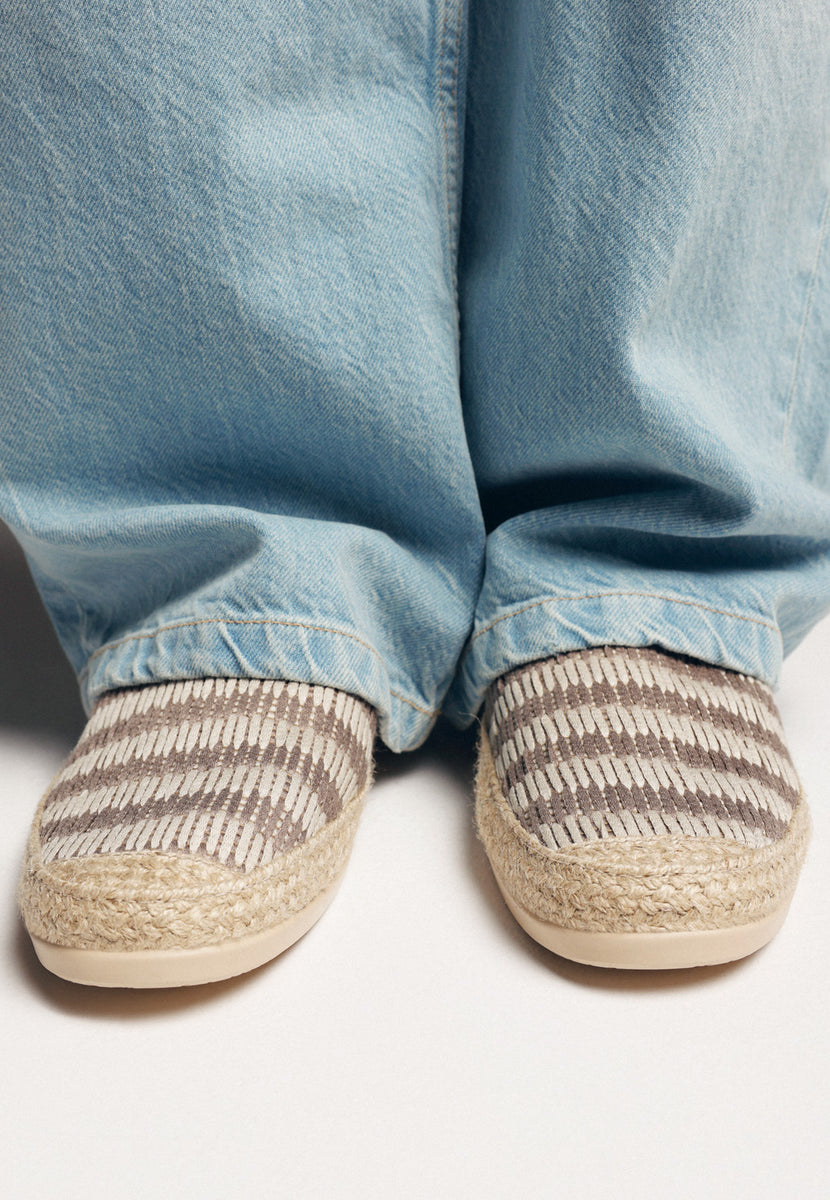 TAUPE STRIPED ESPADRILLES