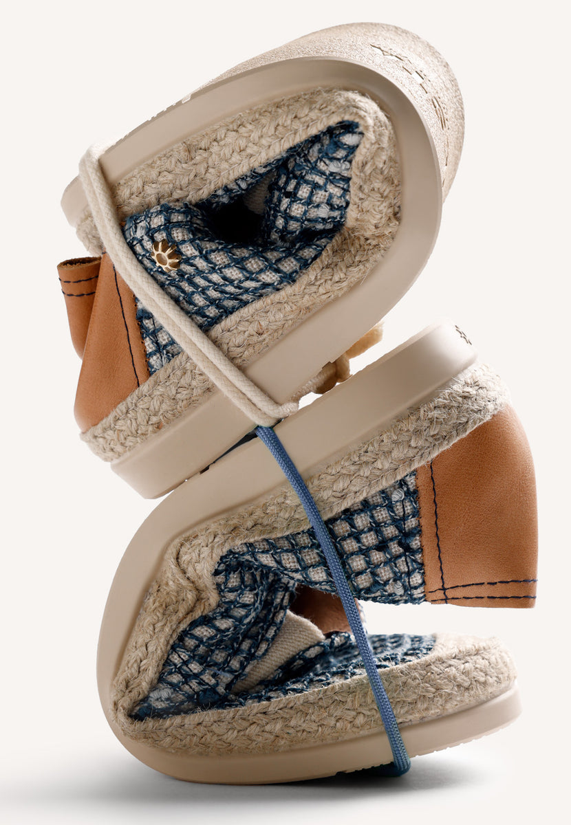 BLUE MESH ESPADRILLES